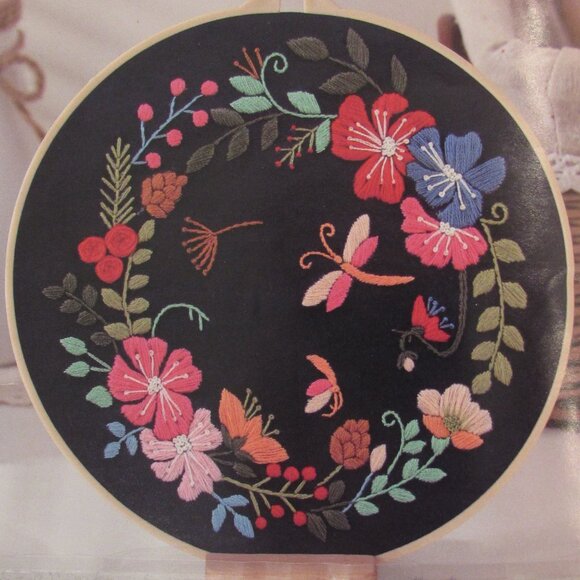 DIY Embroidery Art Kit Dark Navy Dragonfly Florals New - Picture 2 of 10